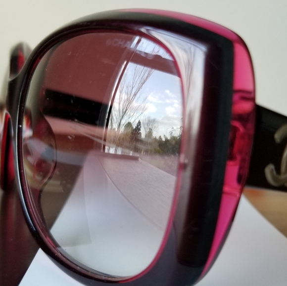 CHANEL CC Beautiful Vintage Sunglasses - Picture 8 of 16